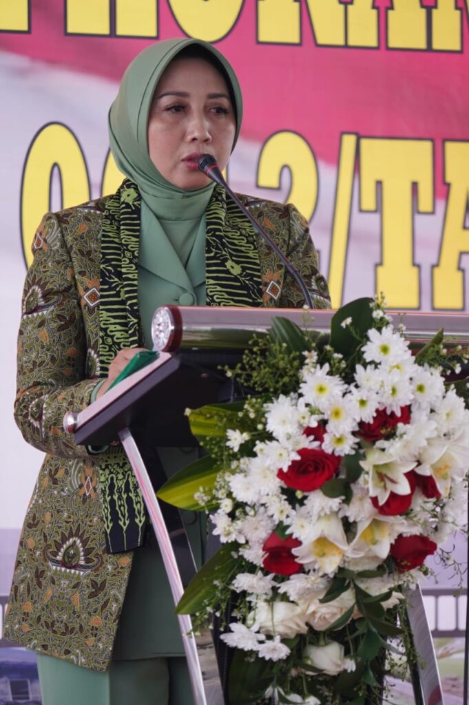 Ketua Persit KCK PD III/Siliwangi Sambangi Launching Budidaya Magot Dan Azzola di Wilayah Tasik Utara
